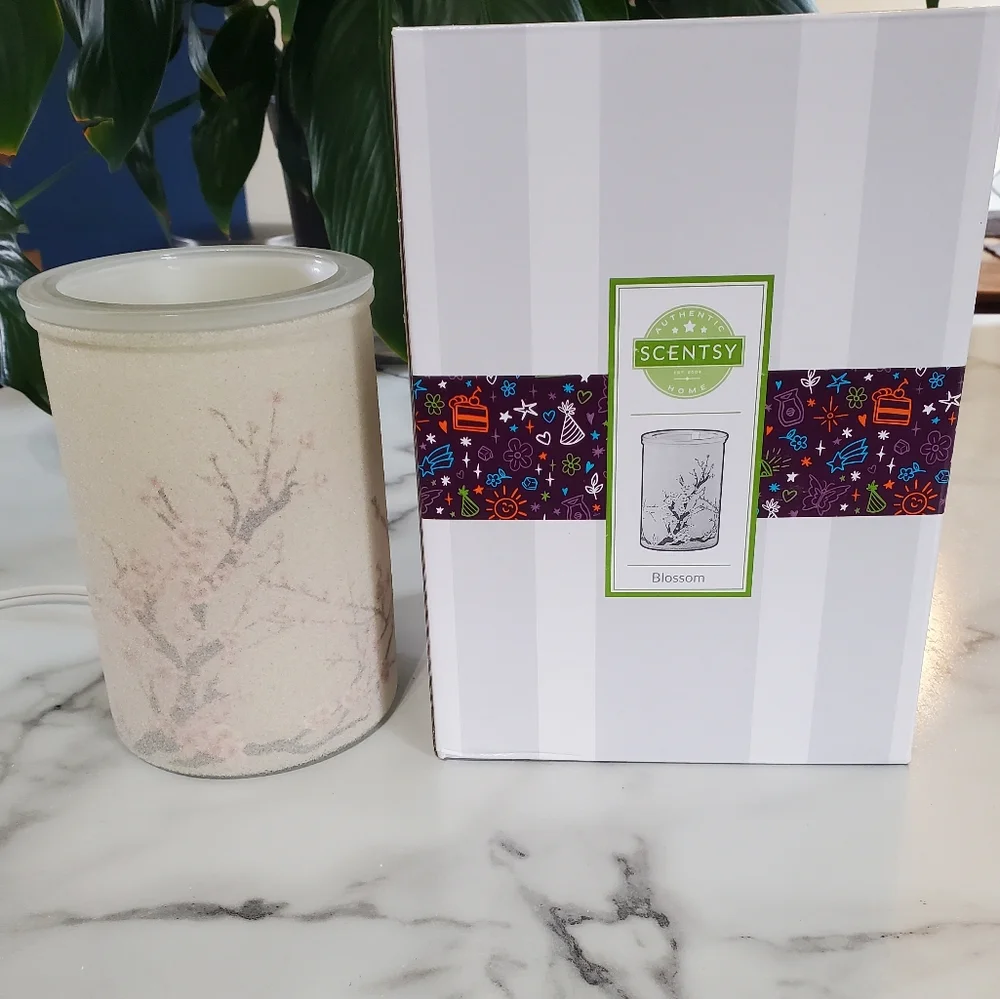 Blossom Scentsy Warmer